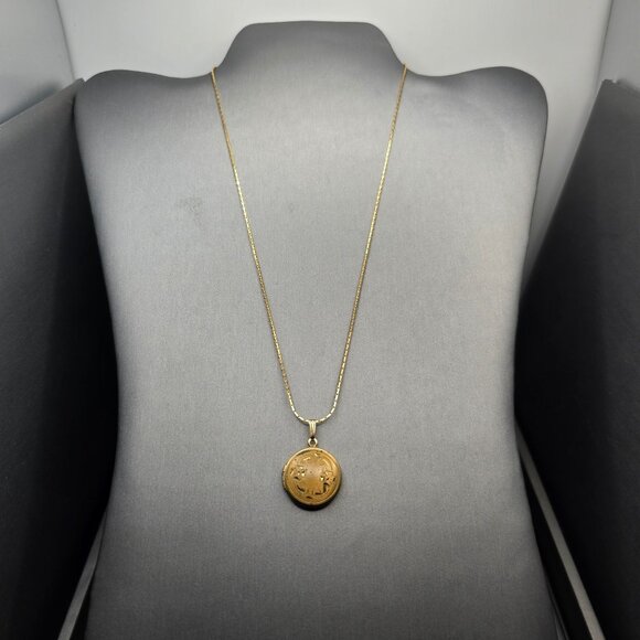 VTG Gold Tone Round Floral Locket Necklace 18" Victorian Revival Pendant - Picture 4 of 16